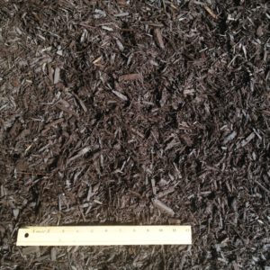 dyed brown mulch 